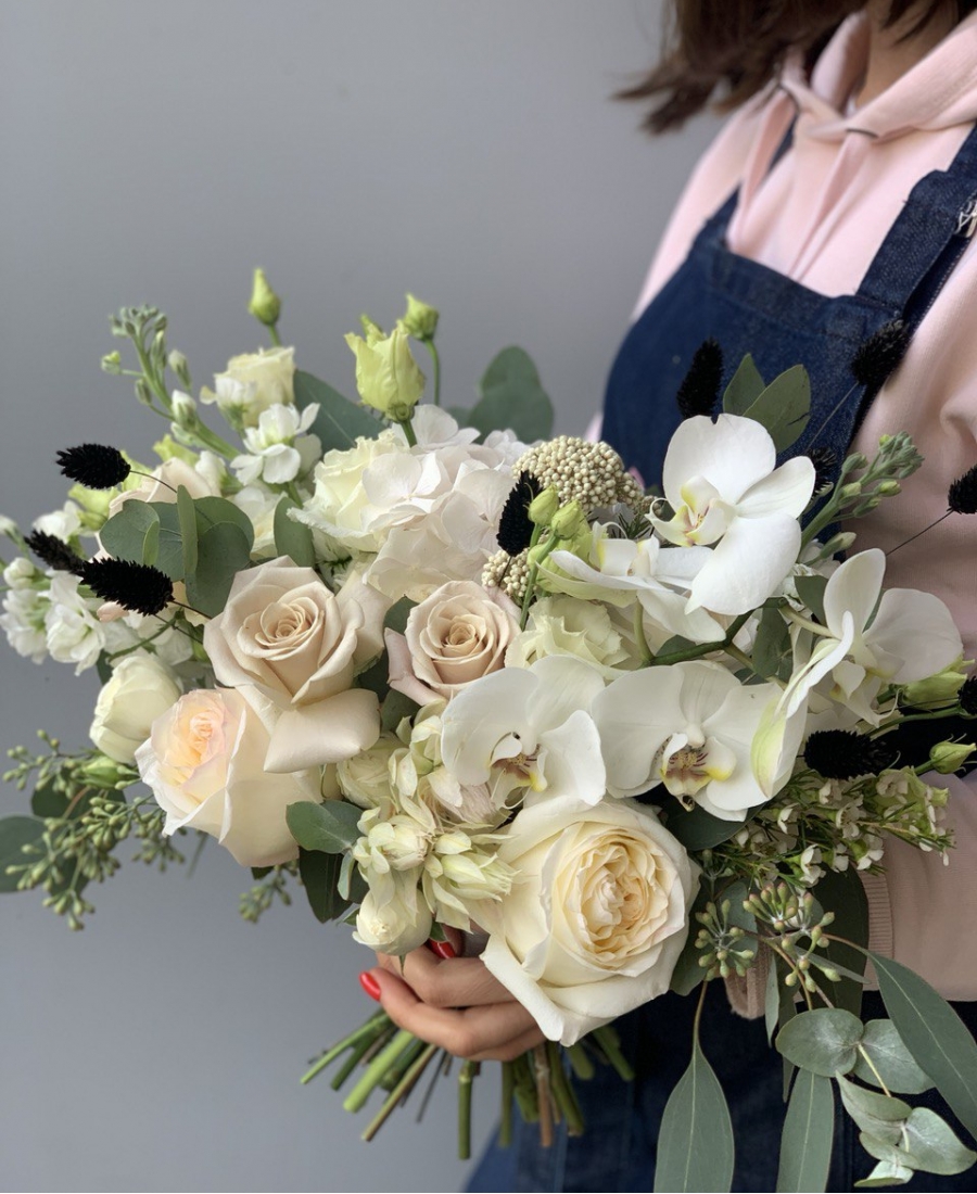 Bridal bouquet LOV 18